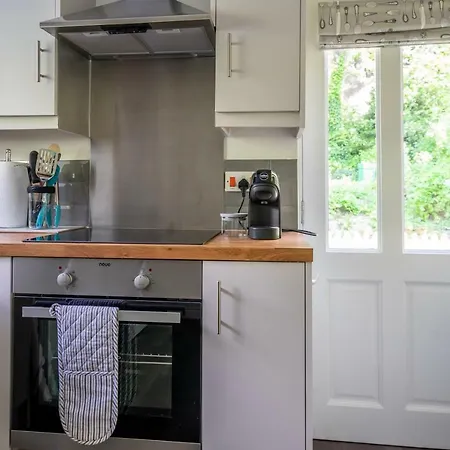 The By The Walls Daire *